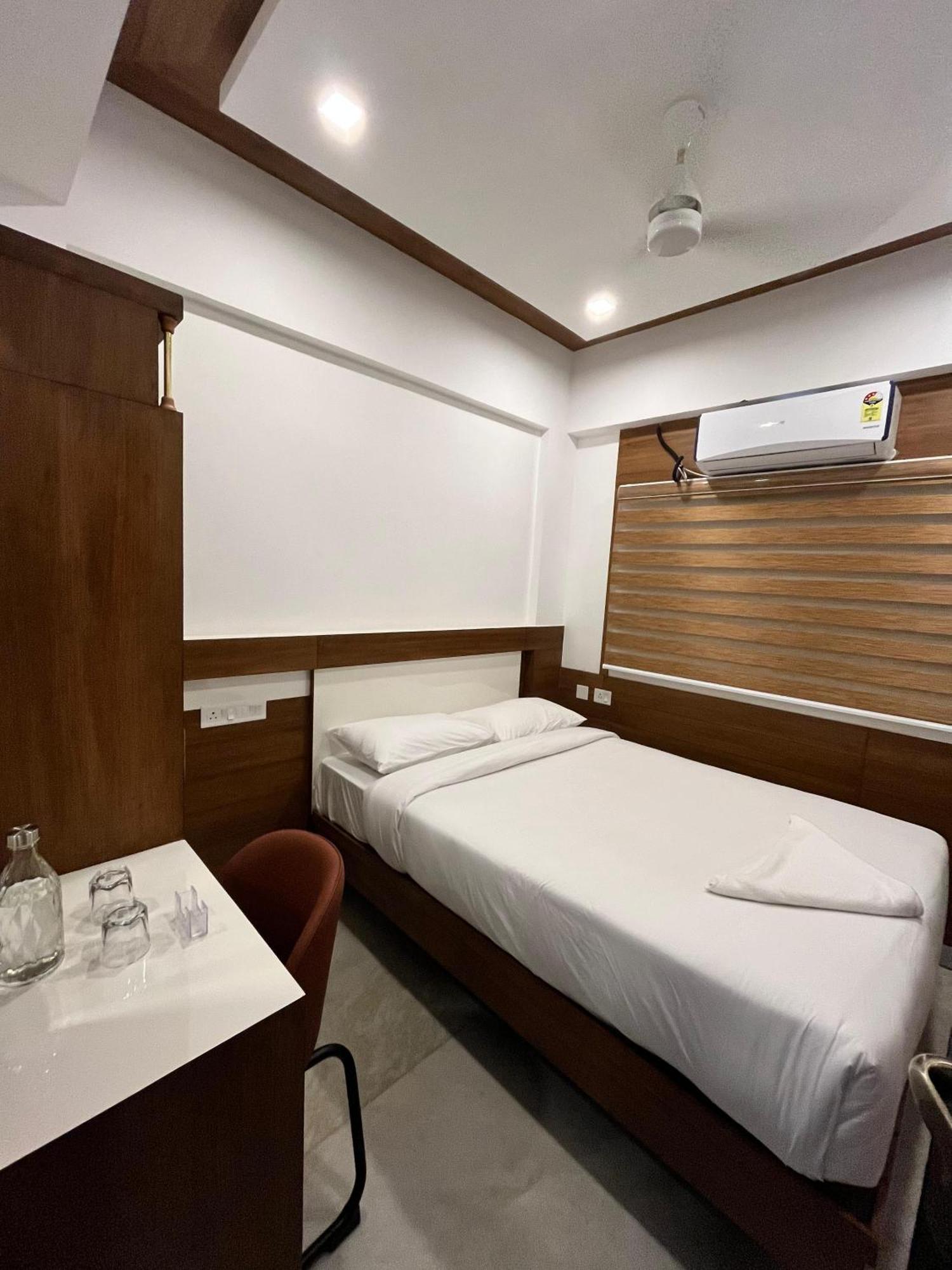 Welcome Hotels Thrissur Exterior photo